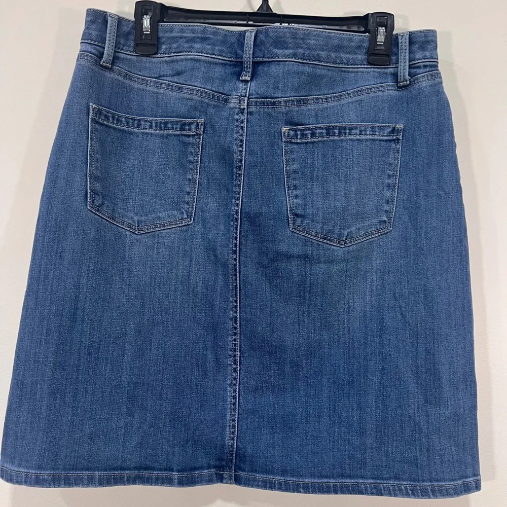 Talbots Denim Skirt Embroidered Floral A-Line Blue‎ Size 10